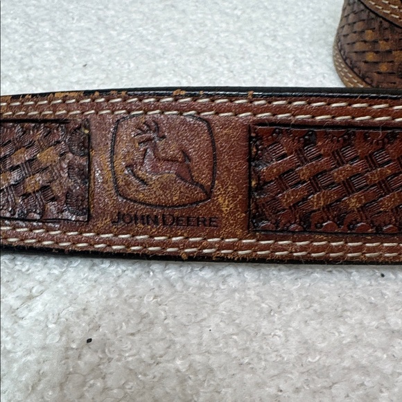 JOHN DEERE WEBSTERN  waist leather buckle belt sz 38